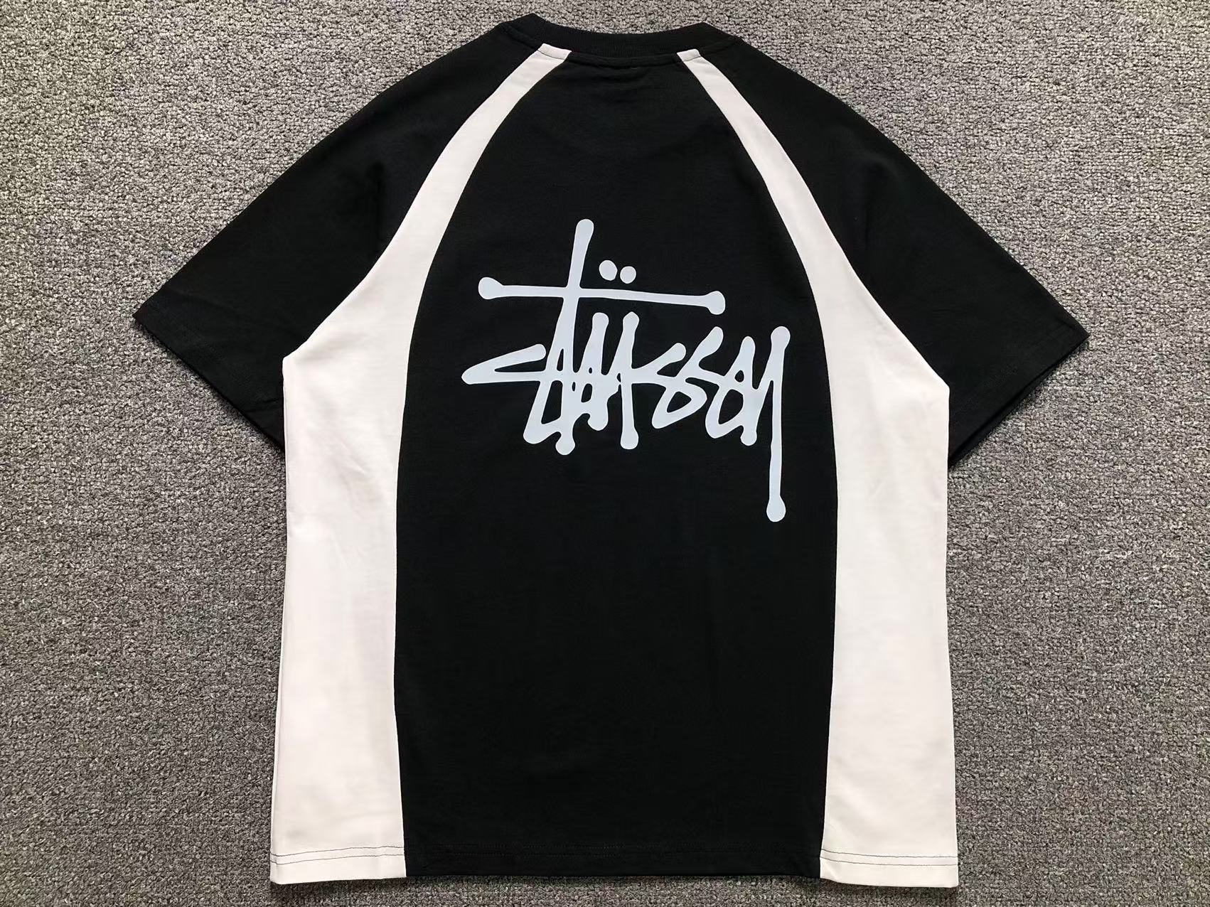 Camiseta Logo Stussy
