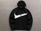 Casaco Nike com capuz modelo Nike Dri-FIT Energy