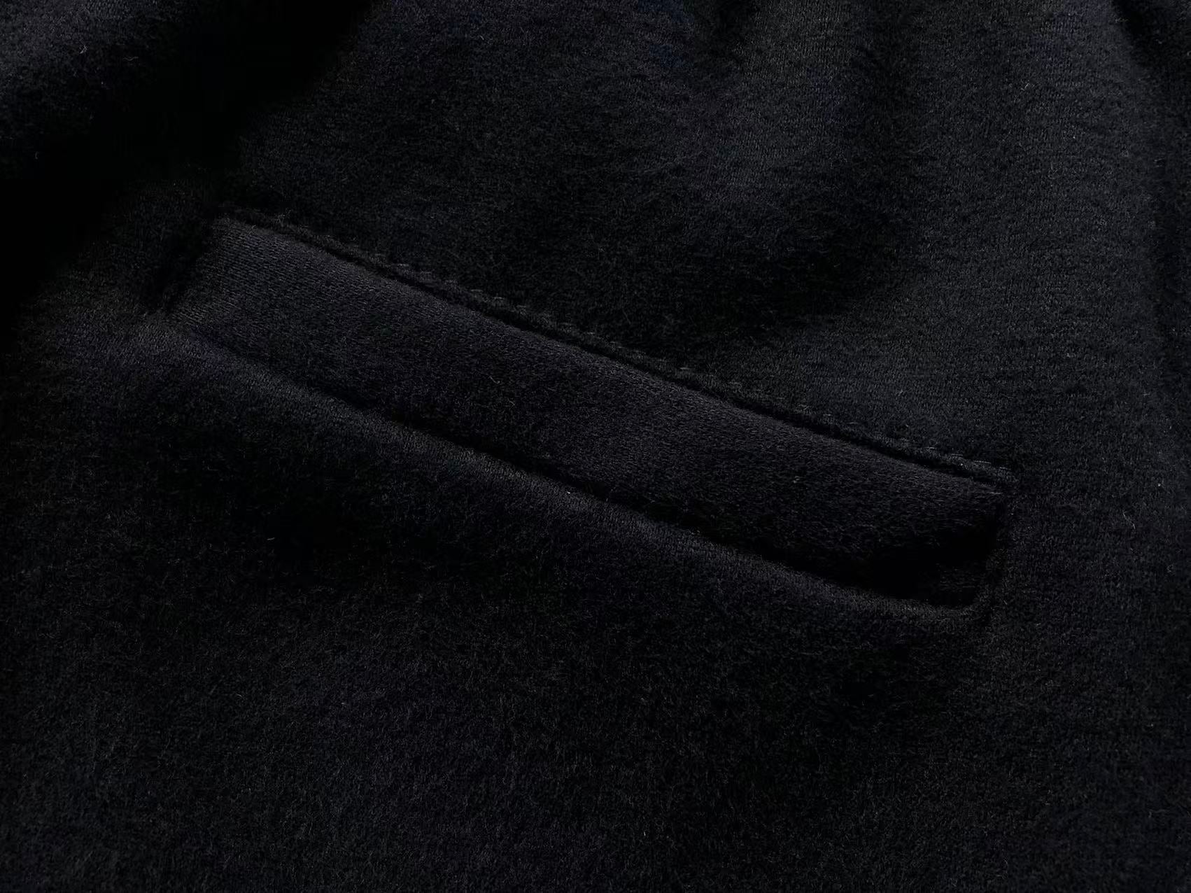 Calça Corteiz blackout