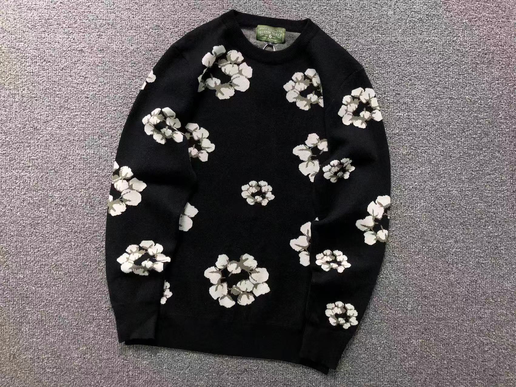Cotton Wreath - Denim Tears