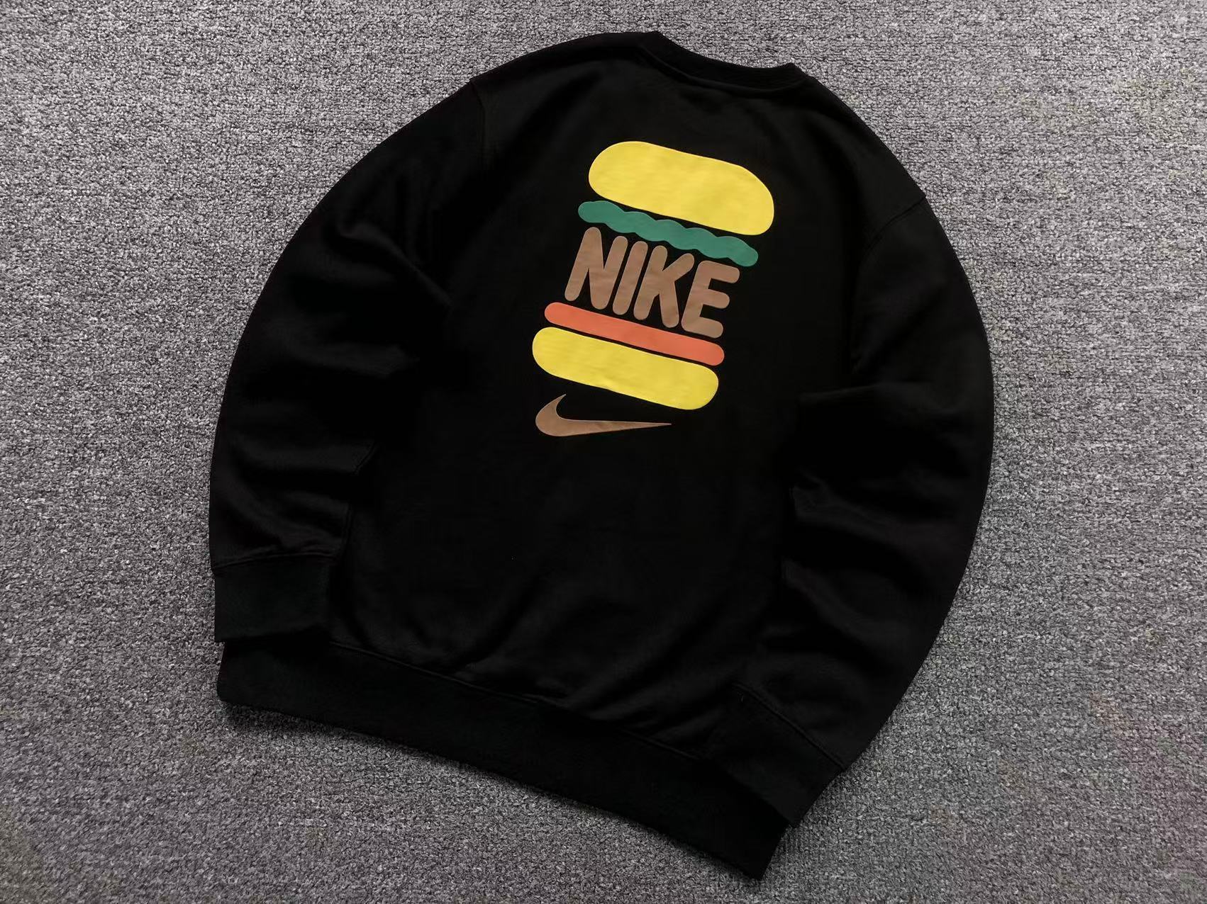 Blusa Nike Burger Graphic Crewneck