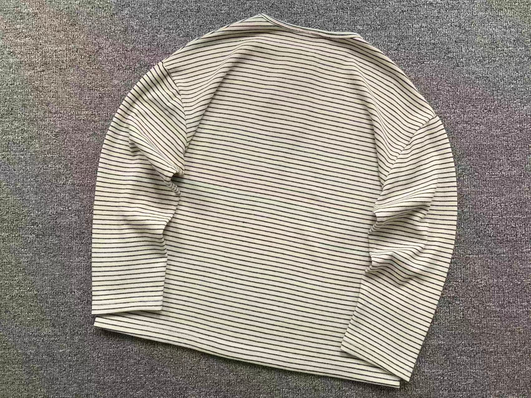 Camiseta Listrada Stussy