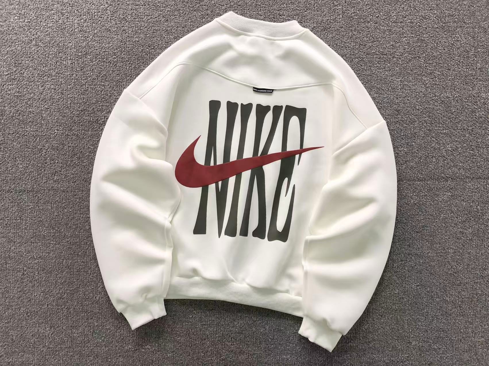 Moletom Nike da coleção "Year of the Horse"