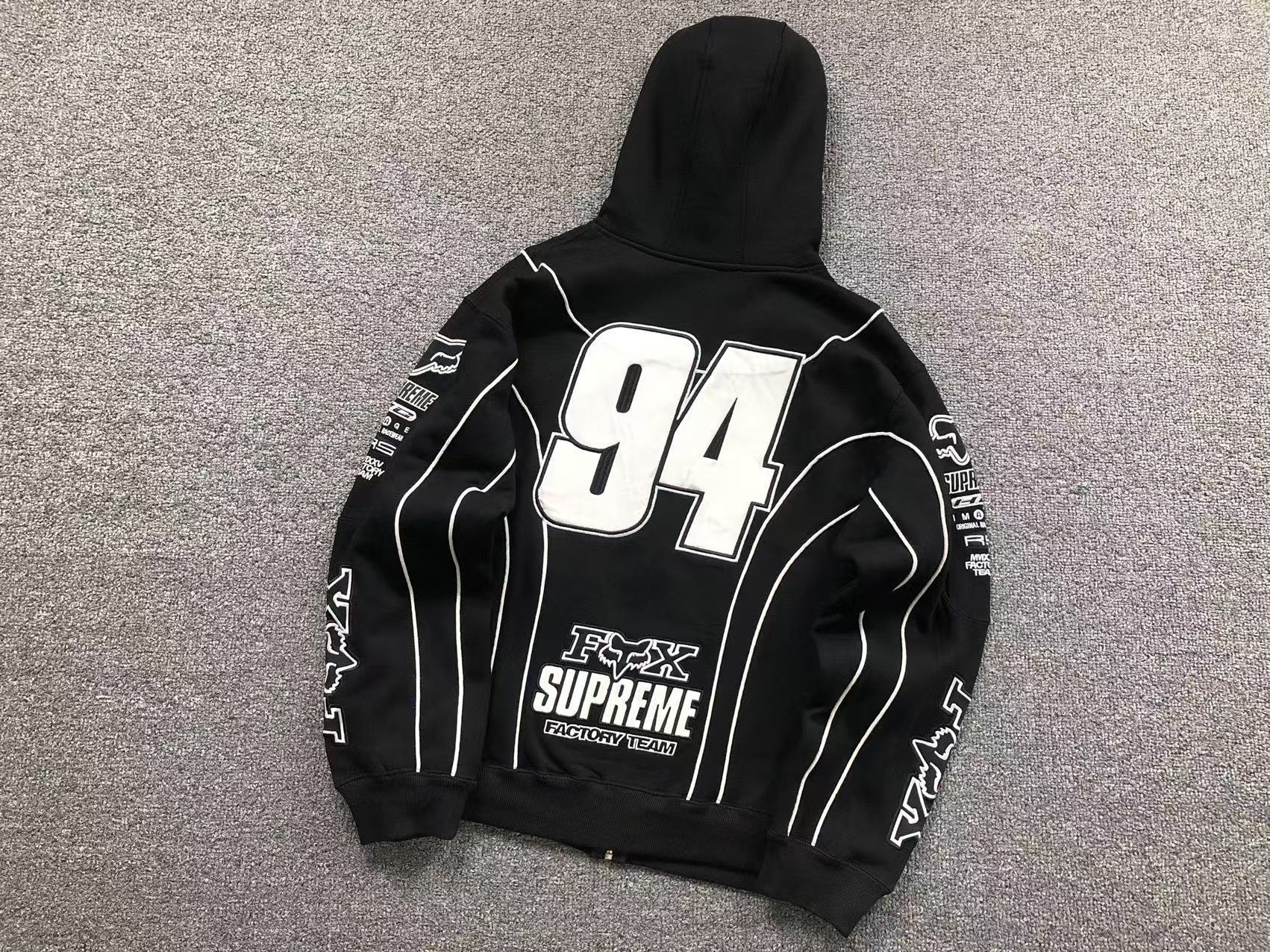 Moletom da colaboração Supreme x Fox Racing