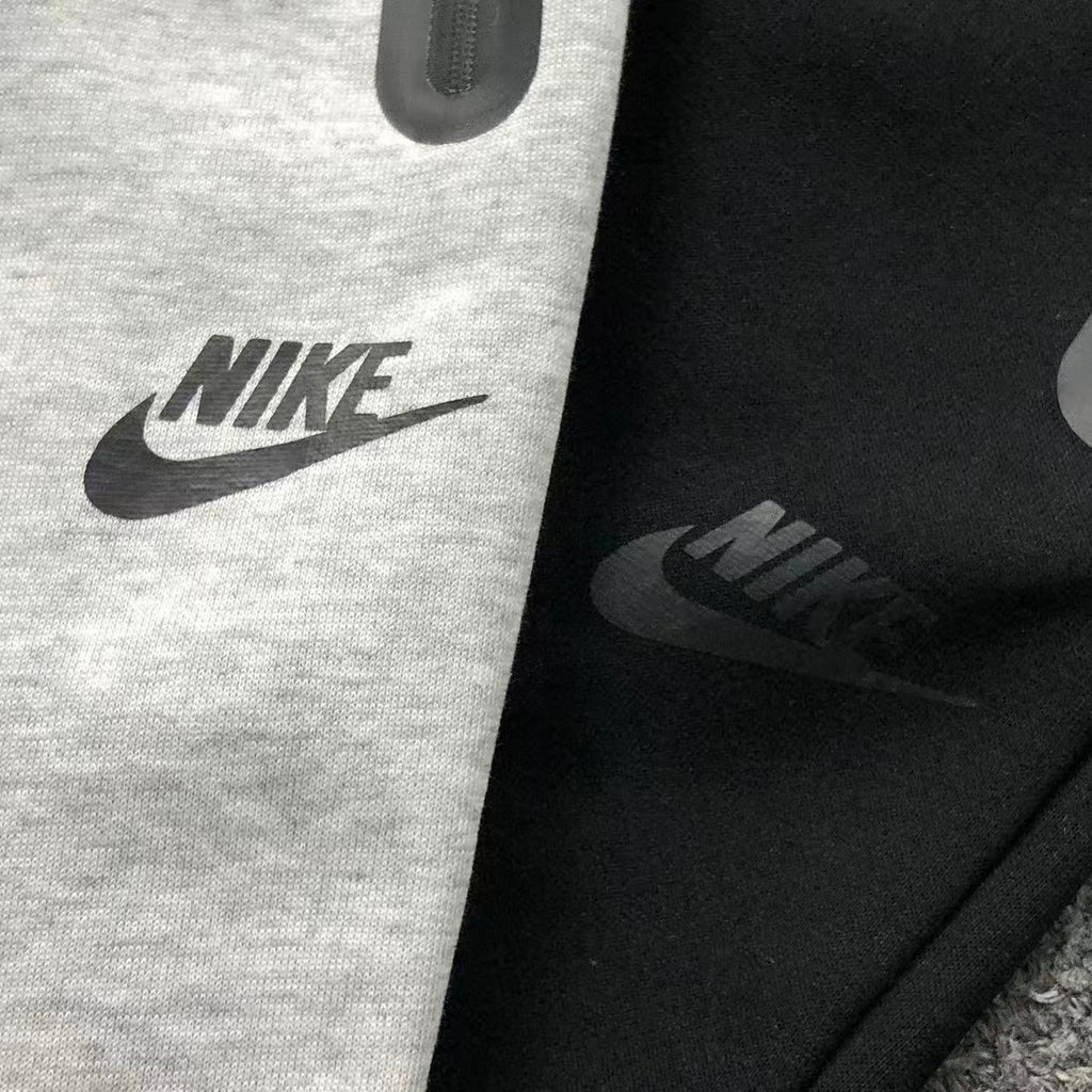Calça Nike Sportswear Tech Fleece