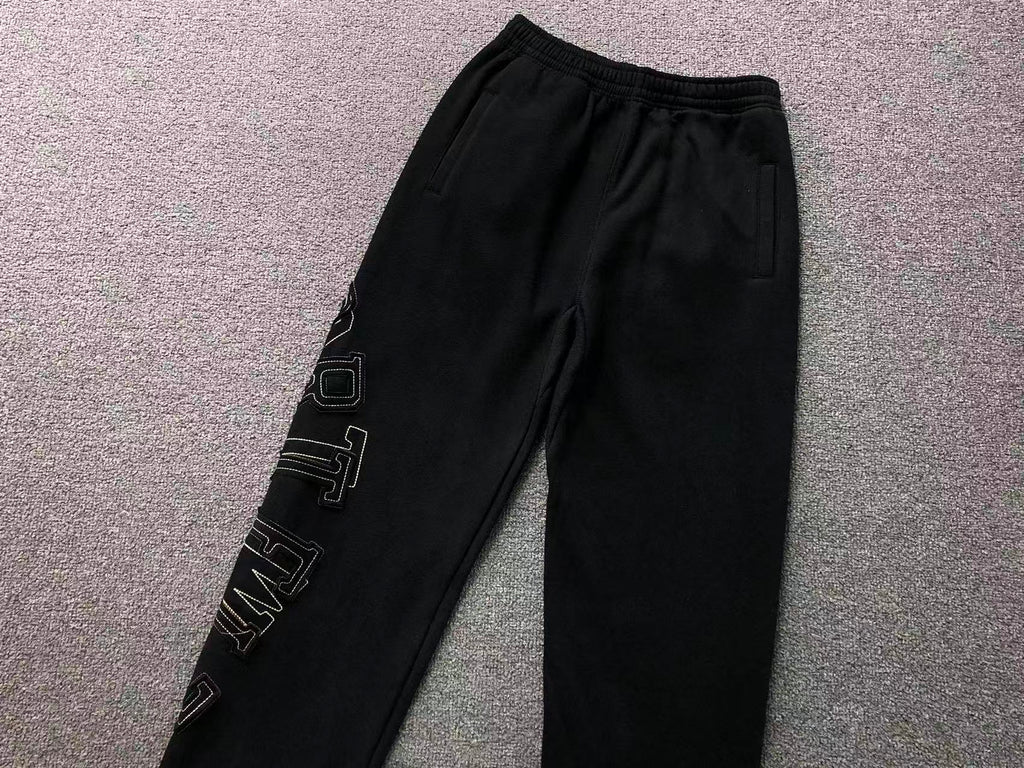 Calça Corteiz blackout