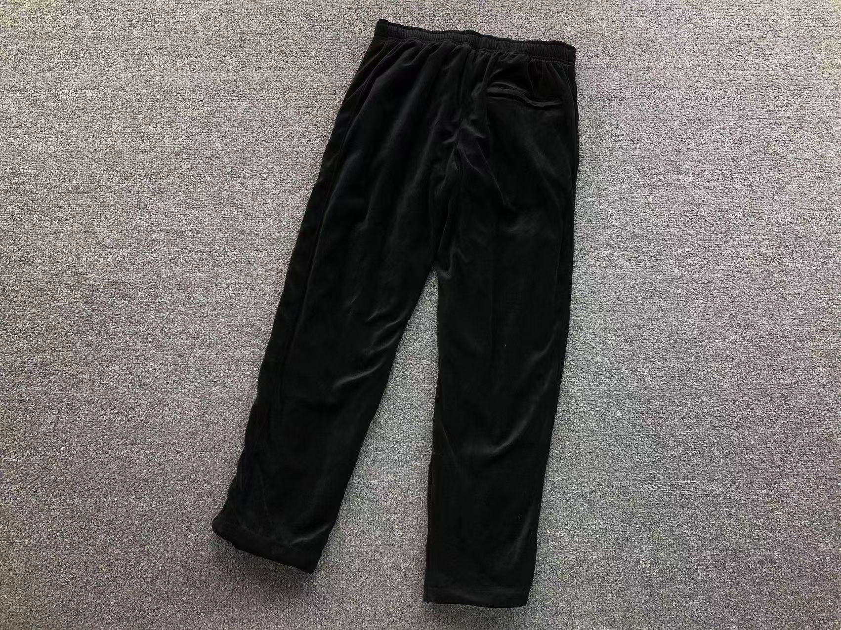 Calça de veludo Corteiz VVS Velour Jacket