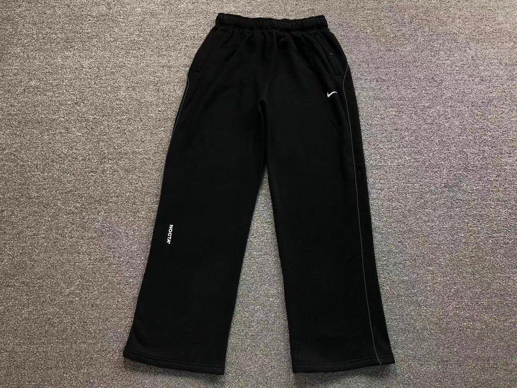 Calça de moletom colaboração Nike x NOCTA