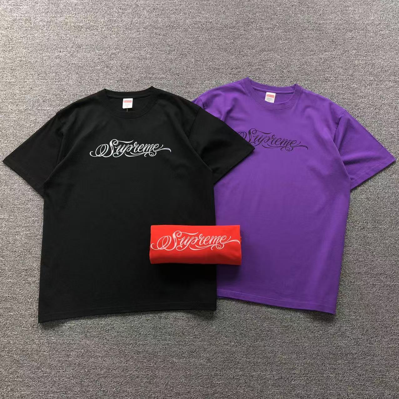 Camiseta Supreme Script