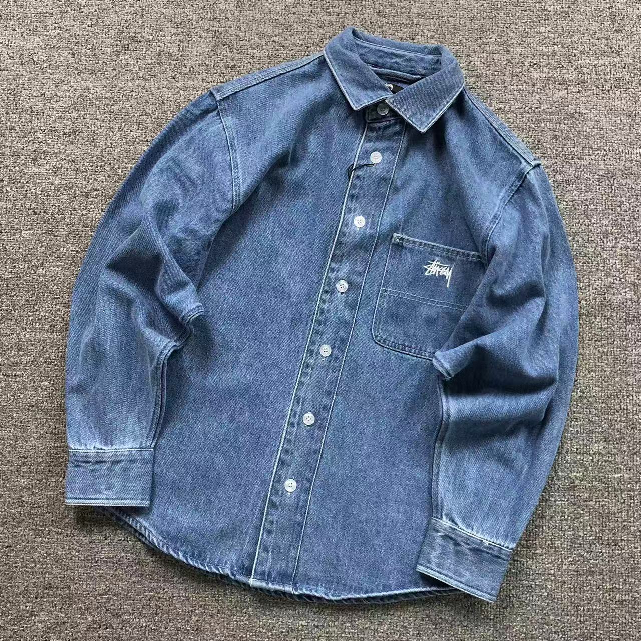 Camiseta jeans Stussy
