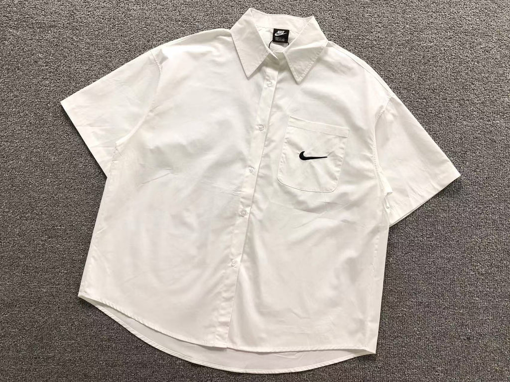 Camisa de manga curta da colaboração Nike x Stussy