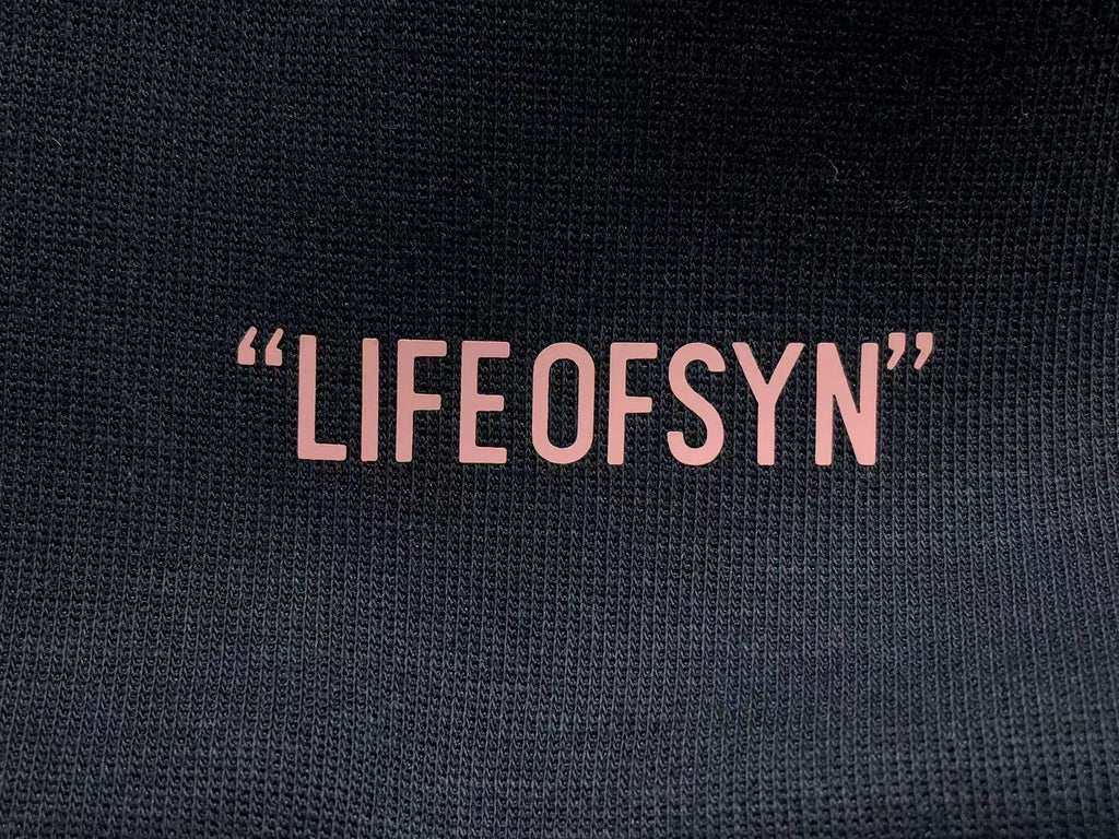 Blusa agasalho Nike x Syna World