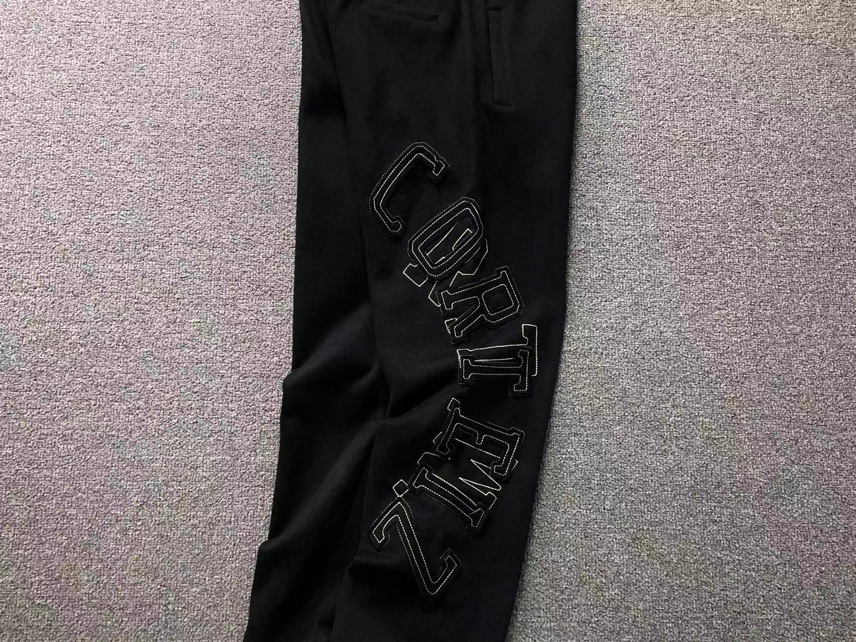 Calça Corteiz blackout