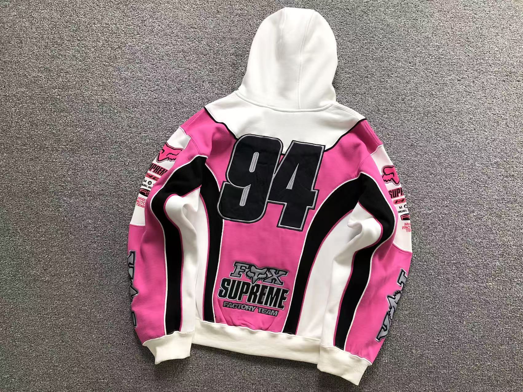 Moletom da colaboração Supreme x Fox Racing