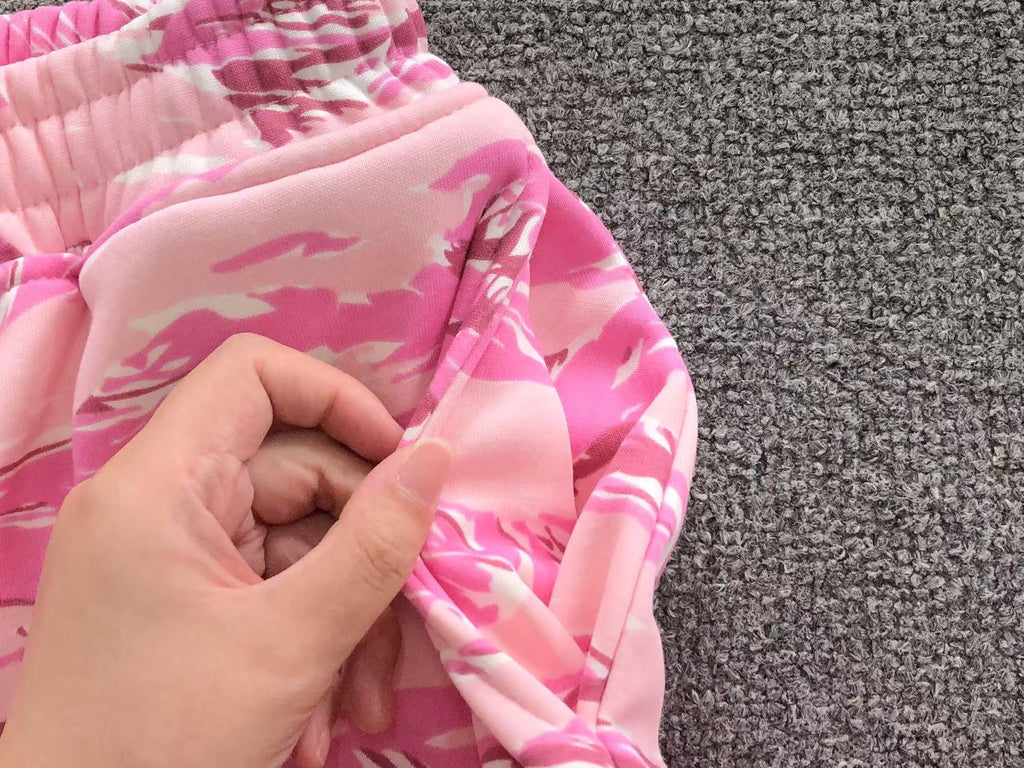 Calça moletom Corteiz Island Puff "Pink Tiger Camo"