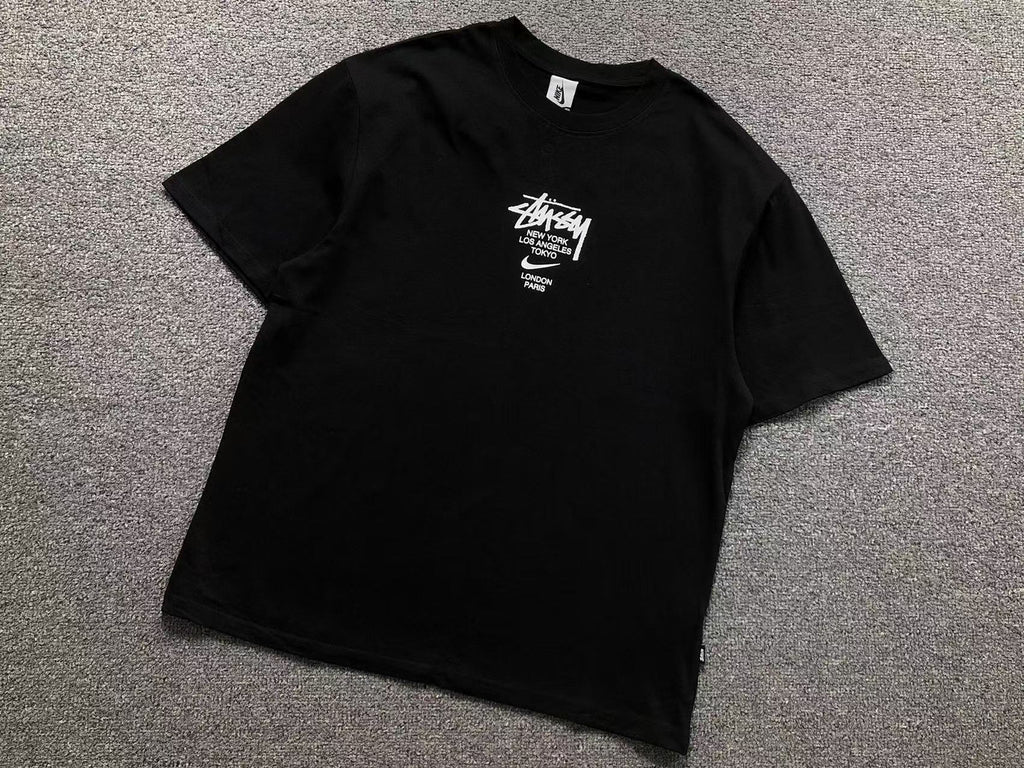 Camisetas da colaboração Stussy e Nike