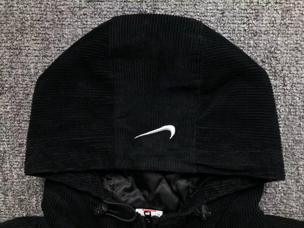 Jaqueta Supreme x Nike Arc Corduroy Hooded Jacket
