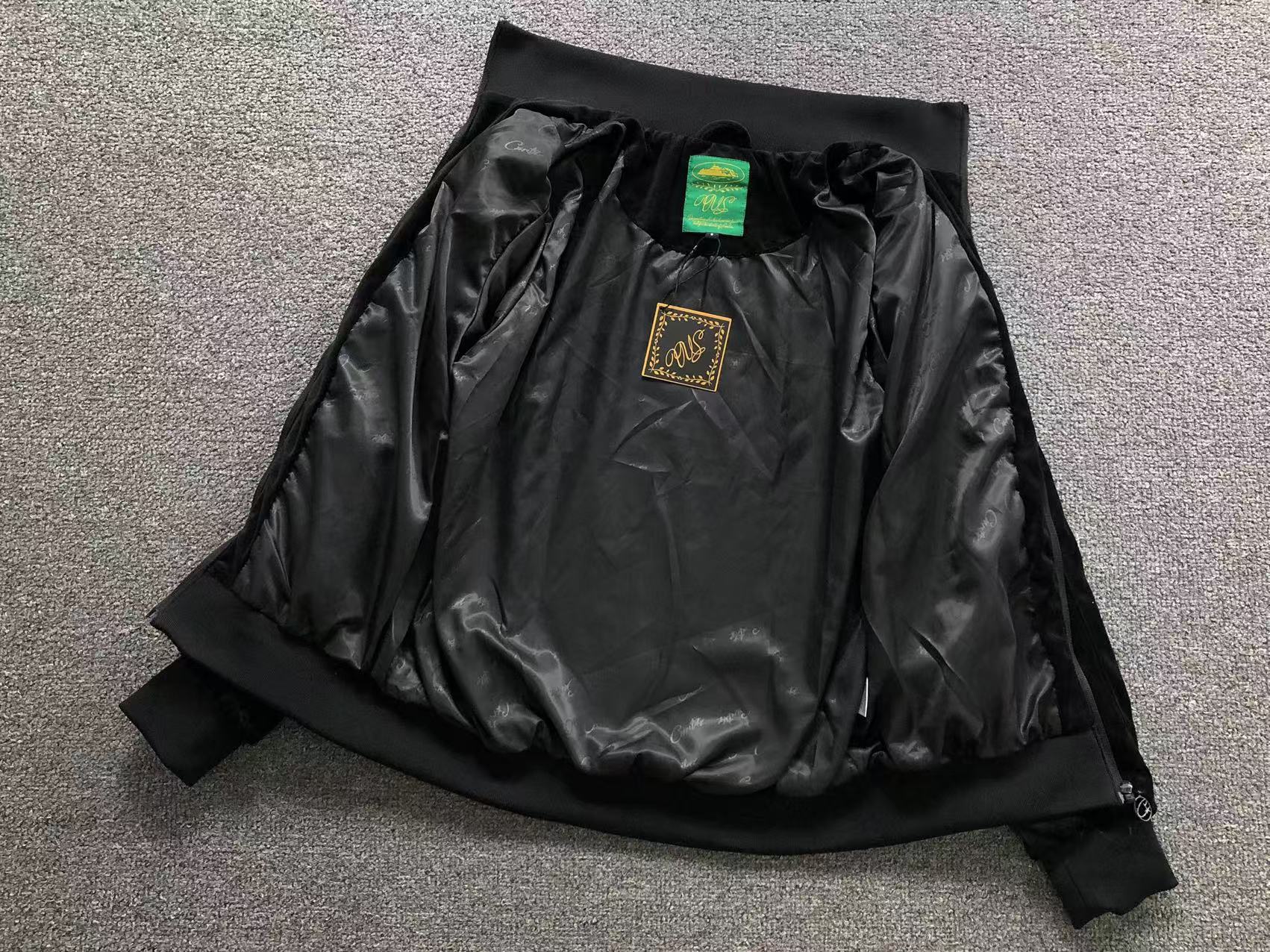 Jaqueta Corteiz VVS Velour Track Jacket preta