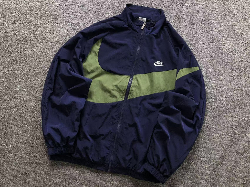 Blusa Nike Big Swoosh Woven