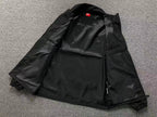 jaqueta é uma Nike Woven Jacket
