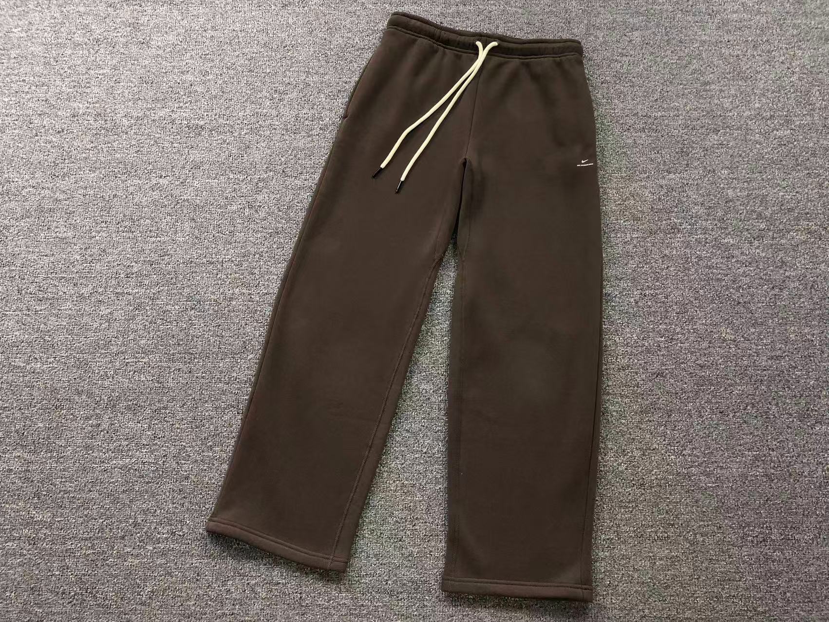 Calça moletom Nike Solo Swoosh