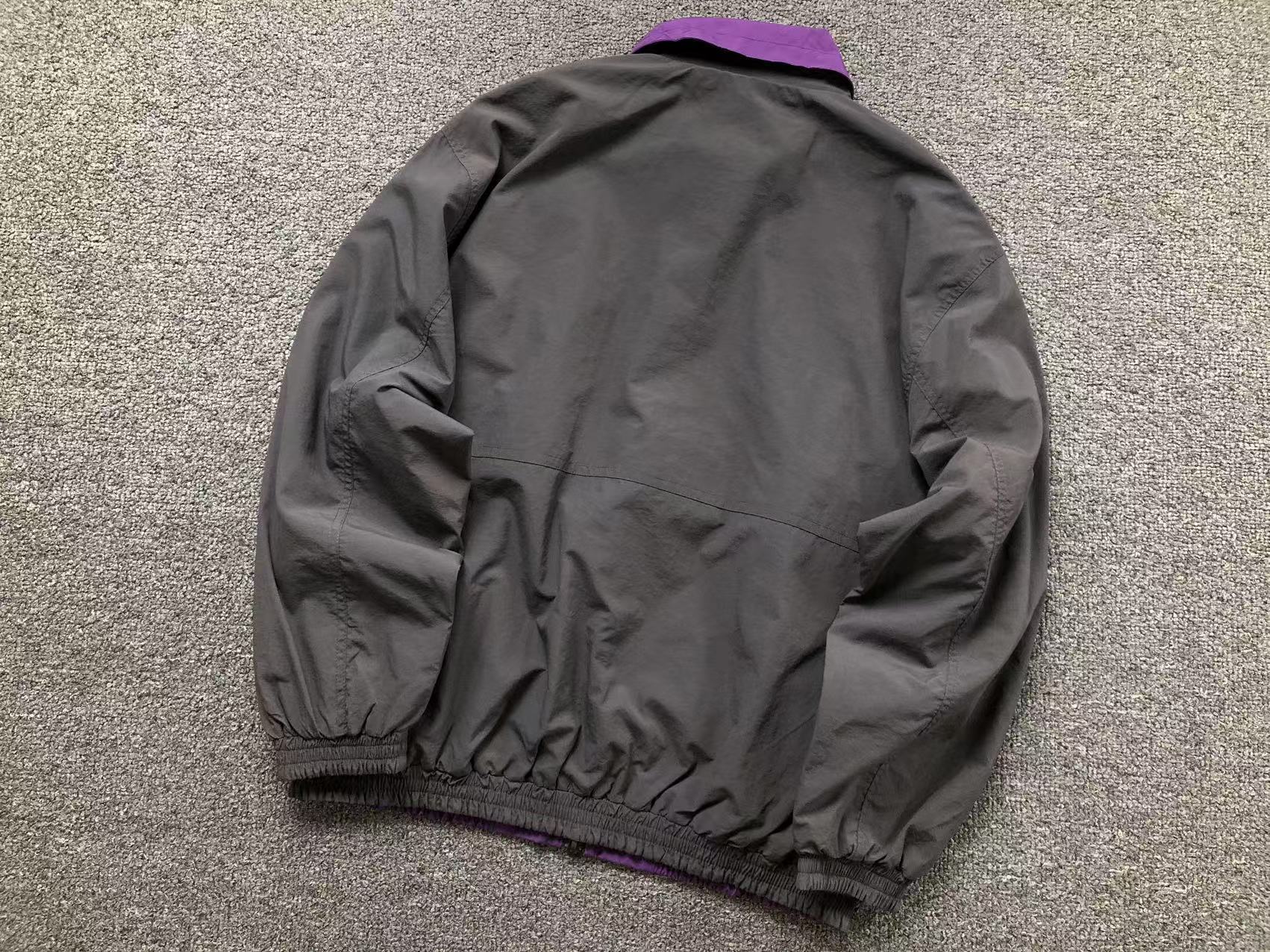 Jaqueta Corta Vento Roxo Dupla Face Stussy