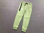 Calça Syna x Nike Tech Fleece World
