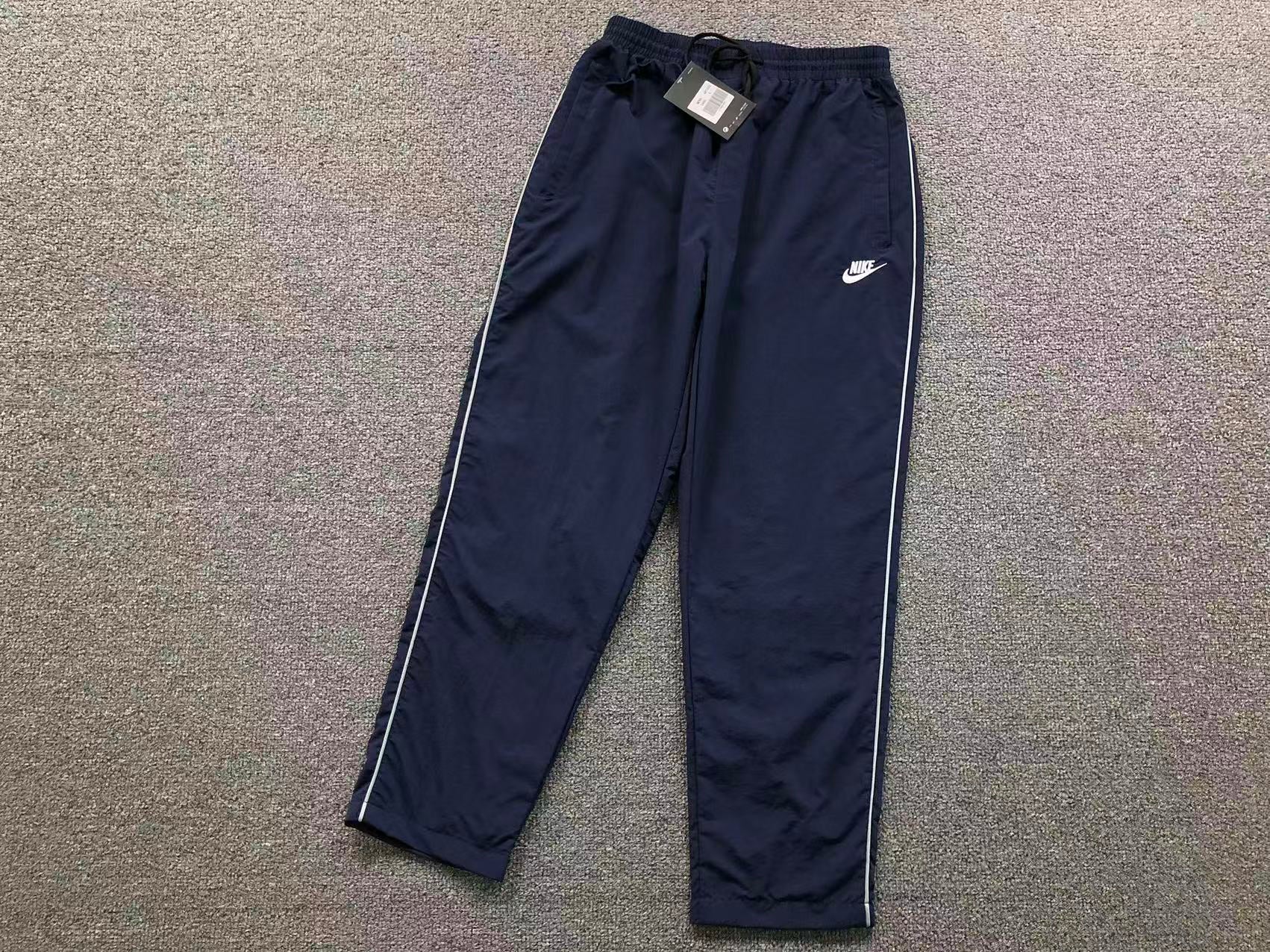 Calça Nike Club Athlete