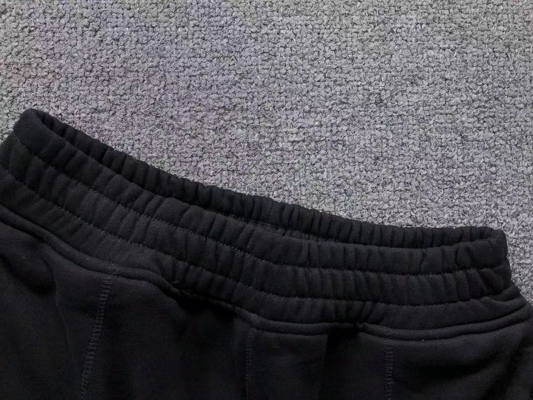 Calça moletom HMP Thermal Corteiz em preto
