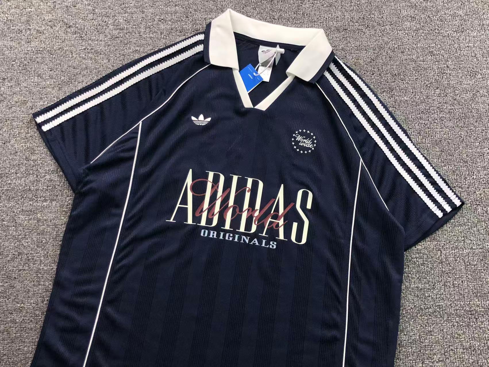 Camiseta Polo em "V" Adidas