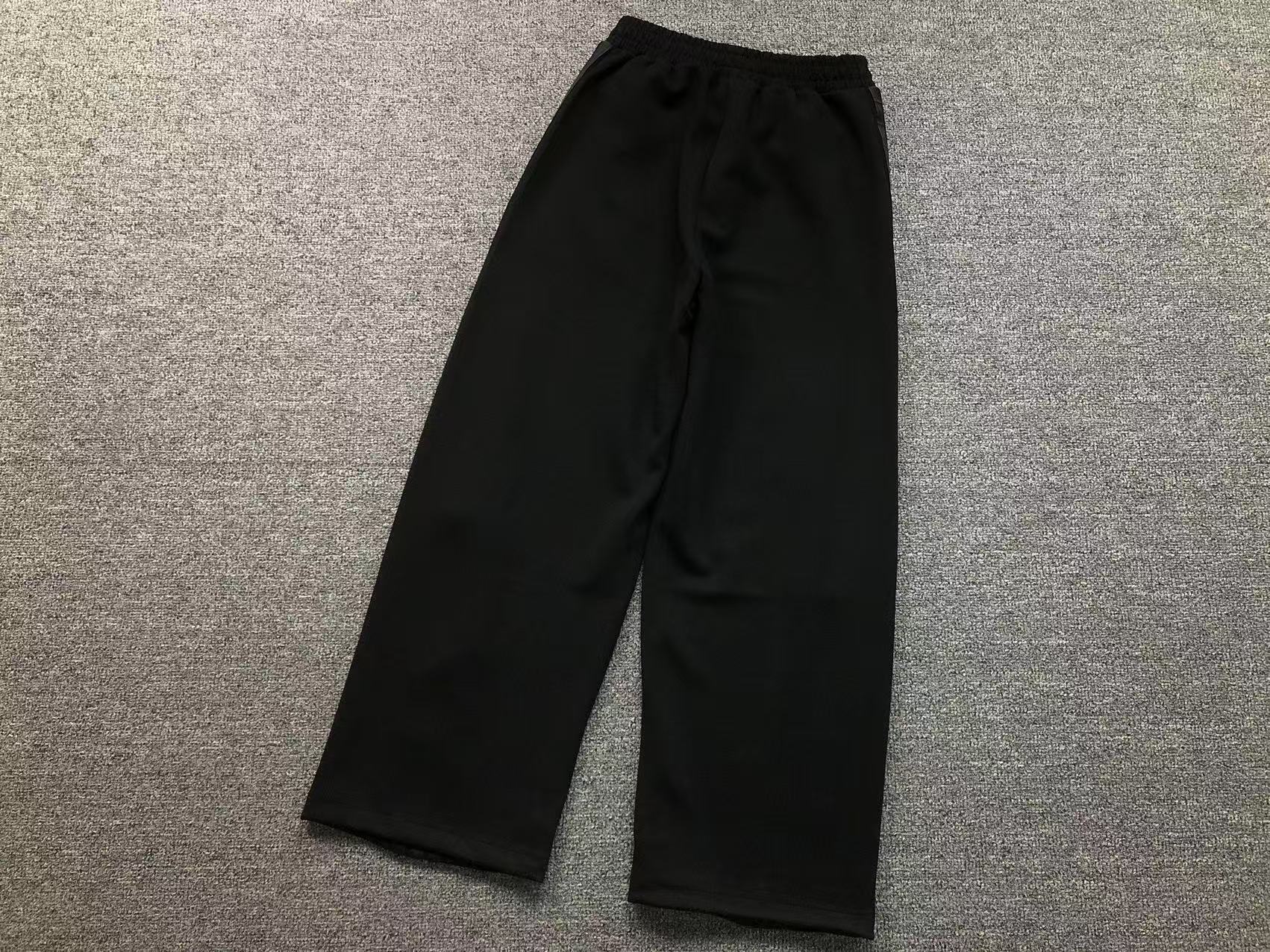 Calças Adidas corte de perna larga (wide-leg)