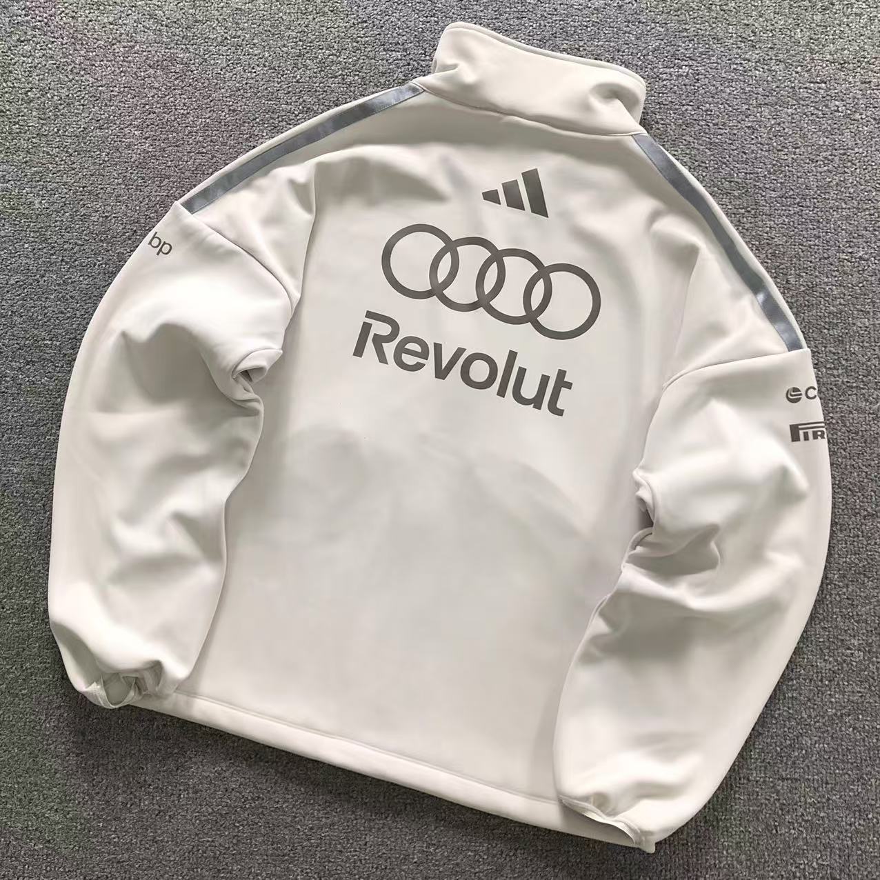 Jaqueta branca Adidas Audi Revolut F1