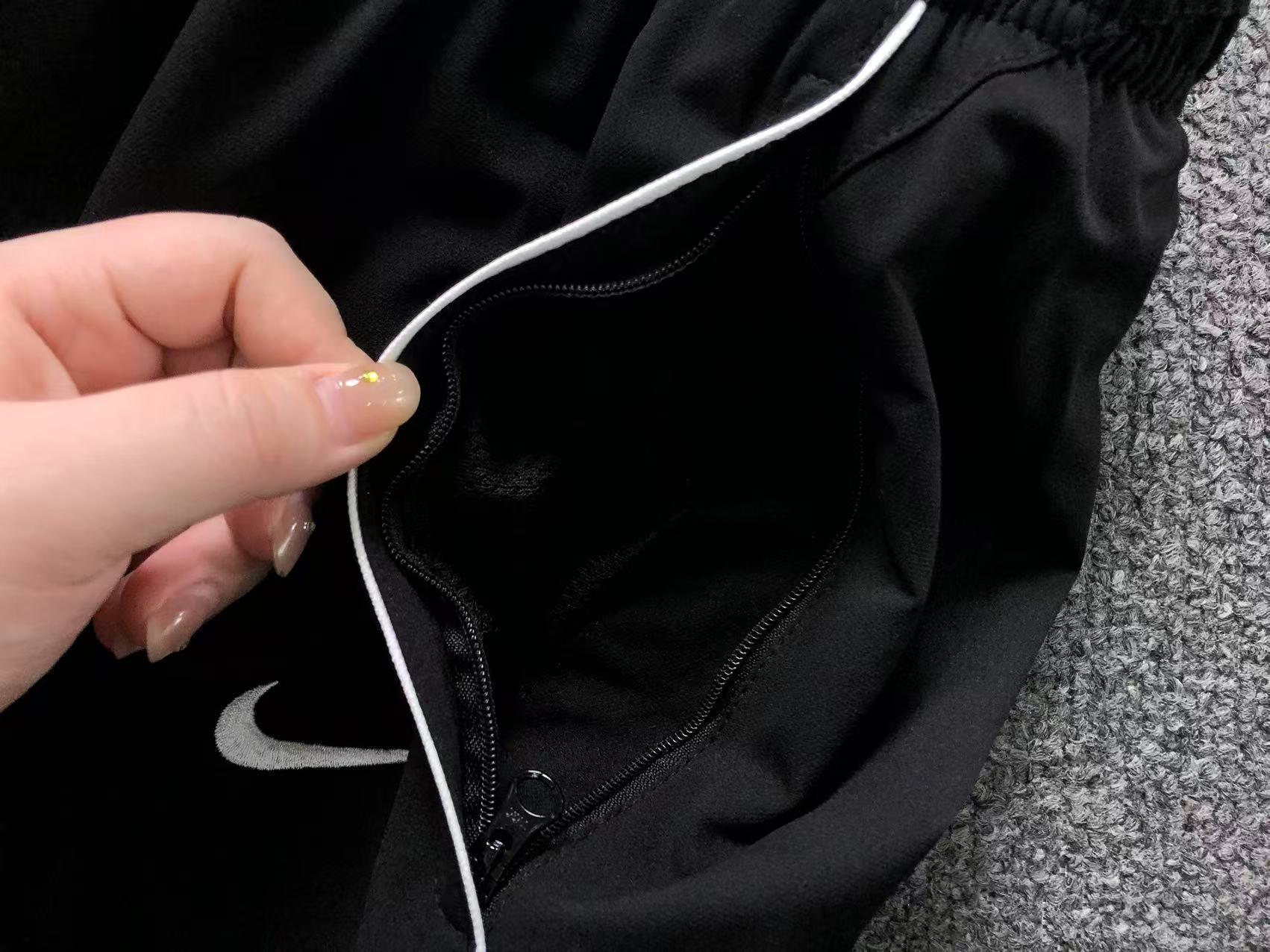 Calça Nike x Supreme Track Suit