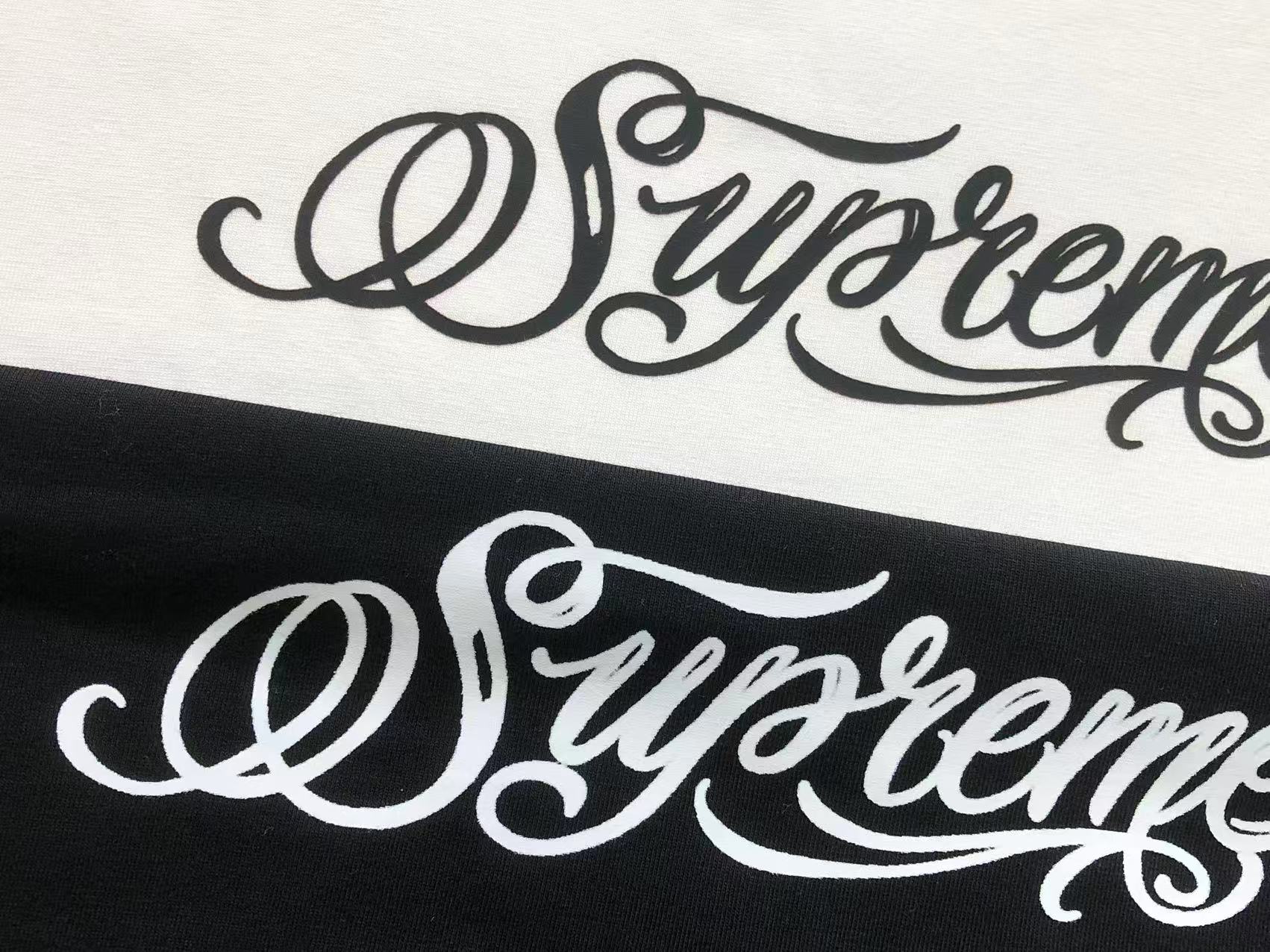 Camiseta Script Tee Supreme