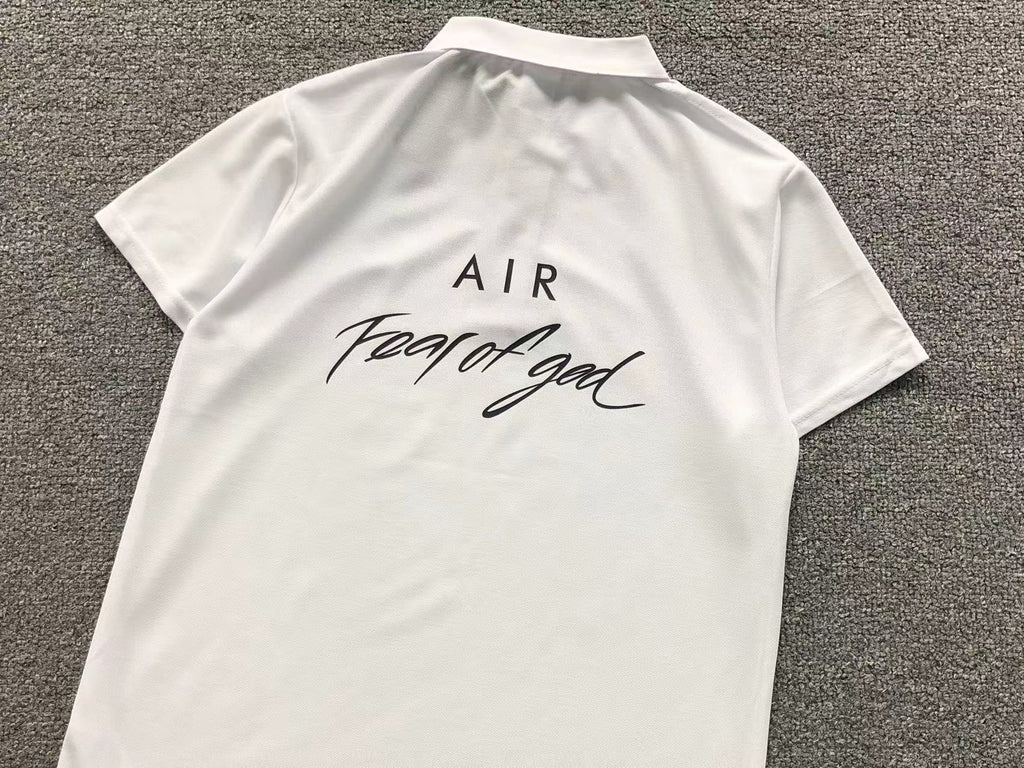Camisa polo da colaboração Nike x Fear of God