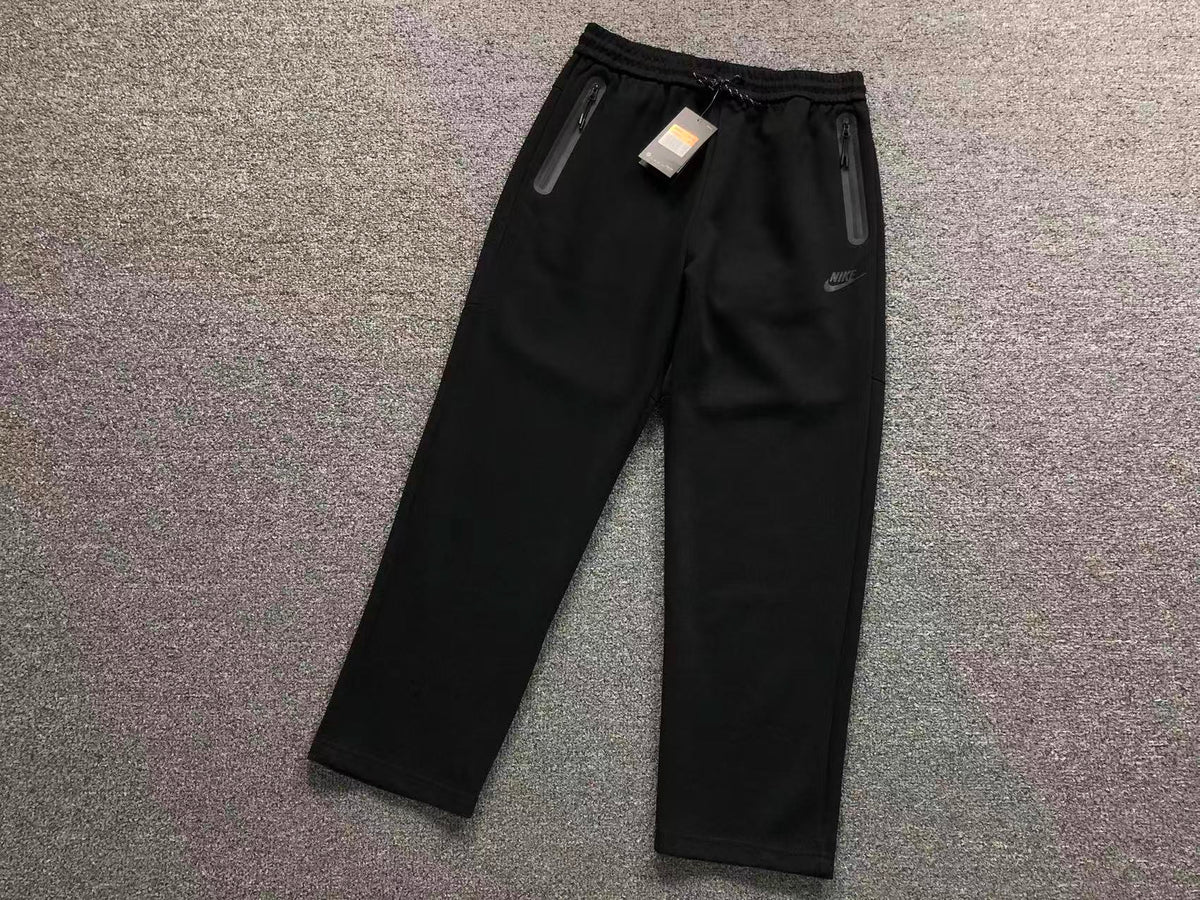 Calça Nike Sportswear Tech Fleece